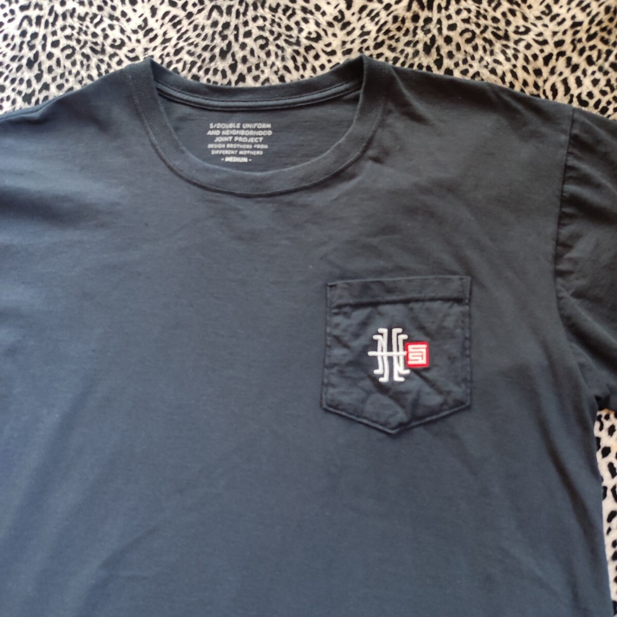 NEIGHBORHOOD S/DOUBLE UNIFORMコラボ ポケット Tシャツ ショーンフォント 胸刺繍入り ネイビー M 単丈 ポケT ネイバーフッド エスダブル拍卖