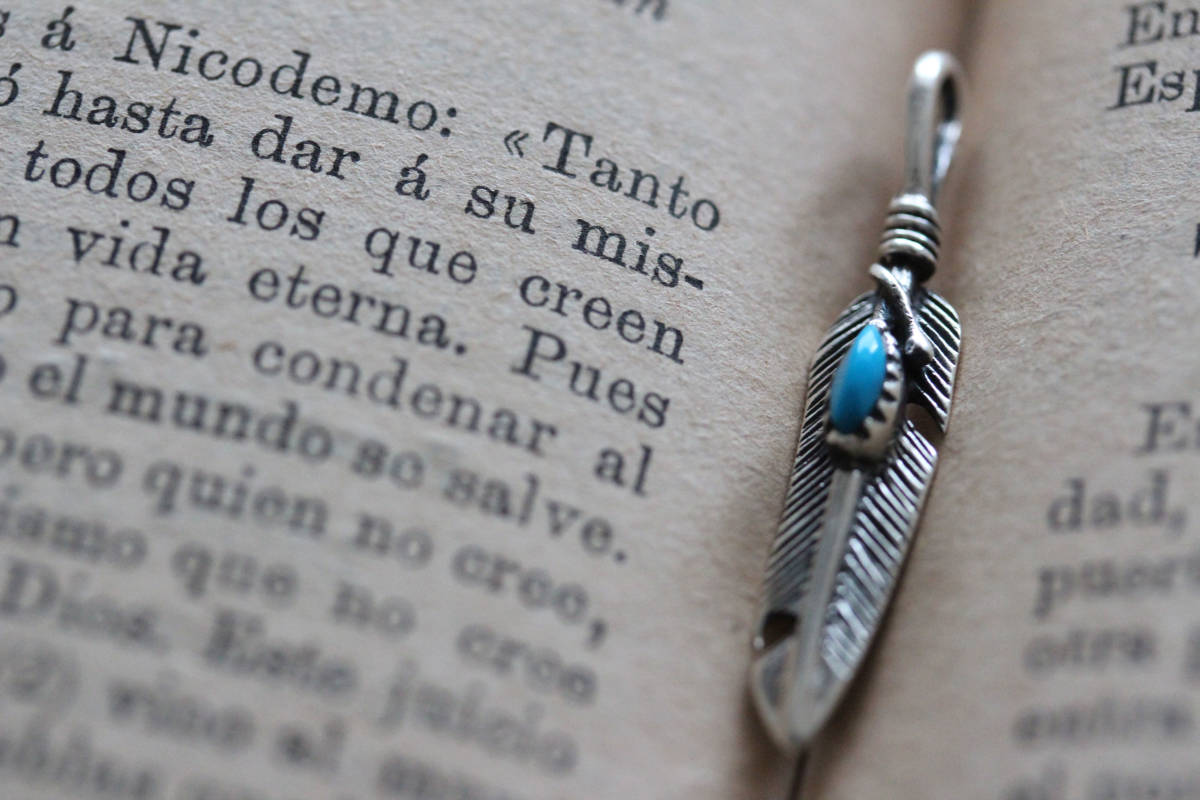 *Pendant top:Silver925 Feather&Turquoise拍卖