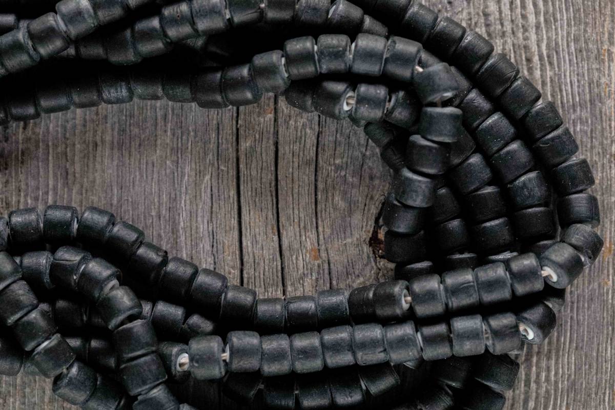 *white hearts beadsB拍卖