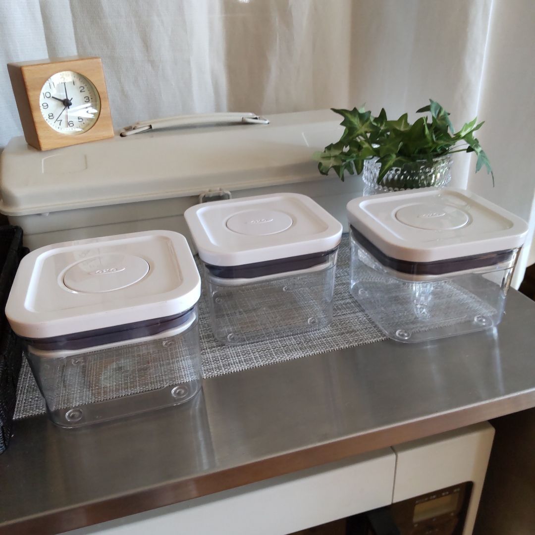 オクソー 保存容器 OXO 密閉 ポップコンテナ スクエア 3個まとめて拍卖