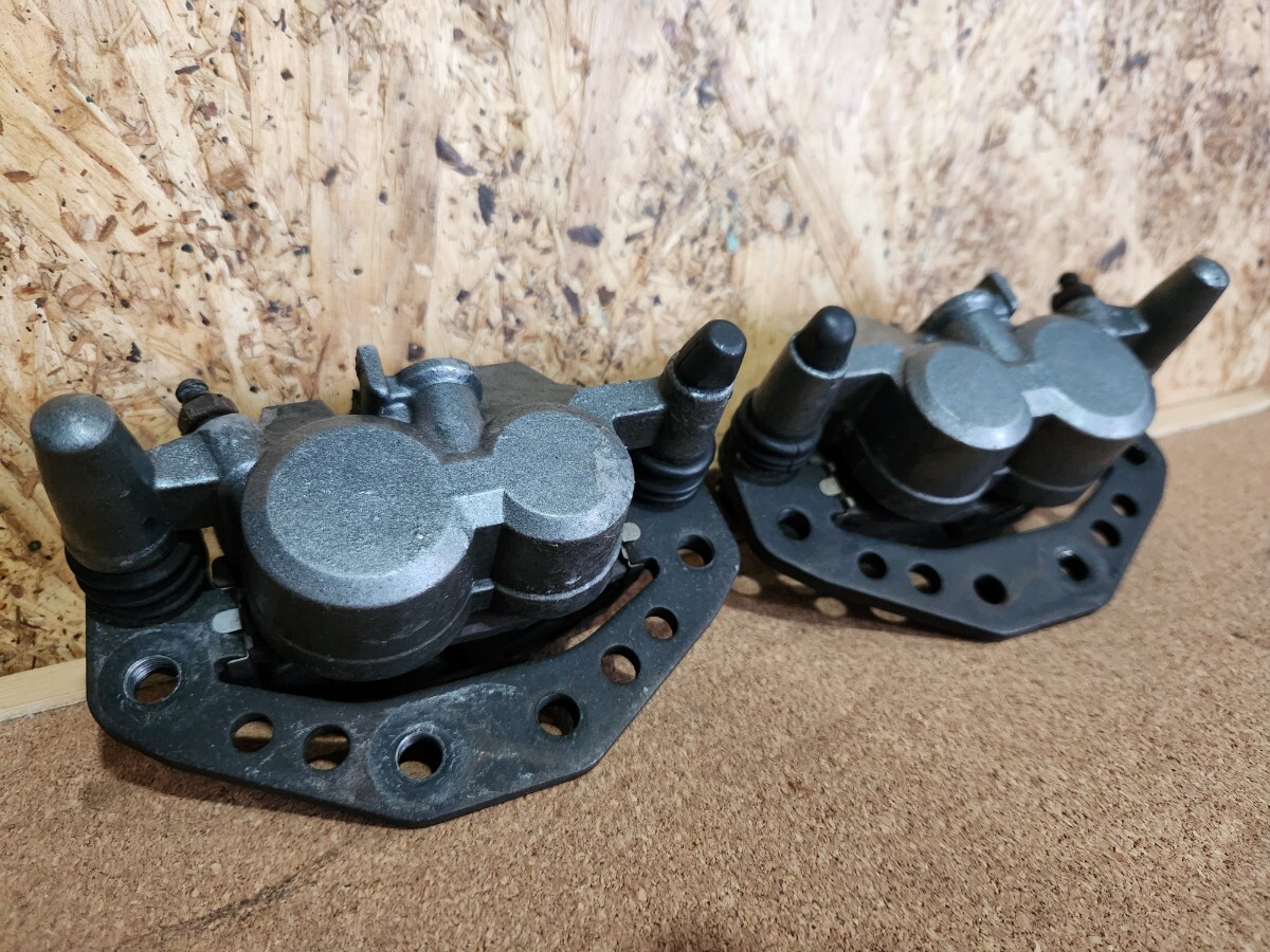 カワサキ kawasaki 純正 フロントブレーキキャリパー ブレーキキャリパー キャリパー 左右セット ZRX400 ゼファー400C1~C7拍卖
