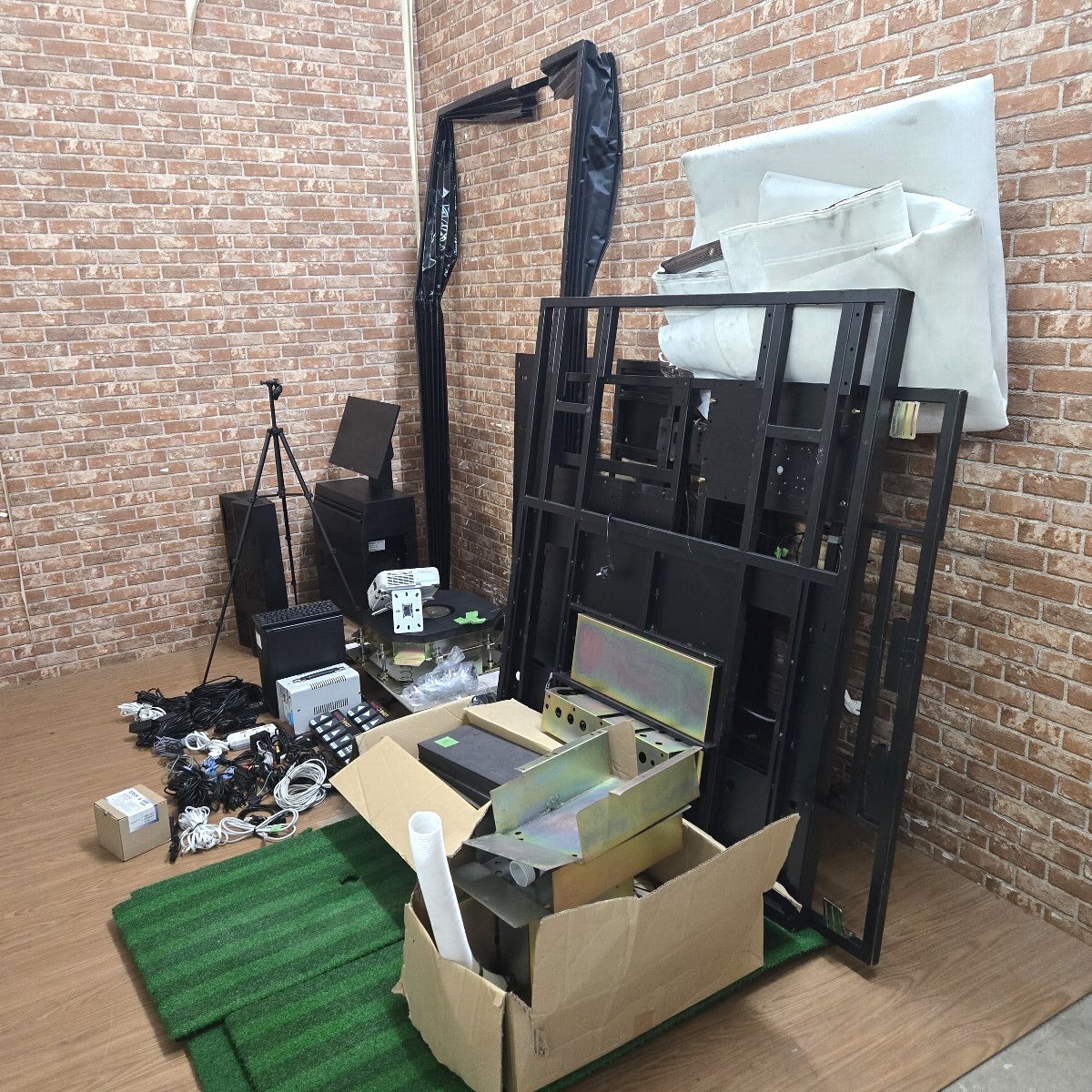 ▲▽*25R131 【引取限定】 ジョイゴルフスマートプラス ゴルフ シミュレーション まとめて 一式 プロジェクタ マット 実働引上げ品♪△▼拍卖