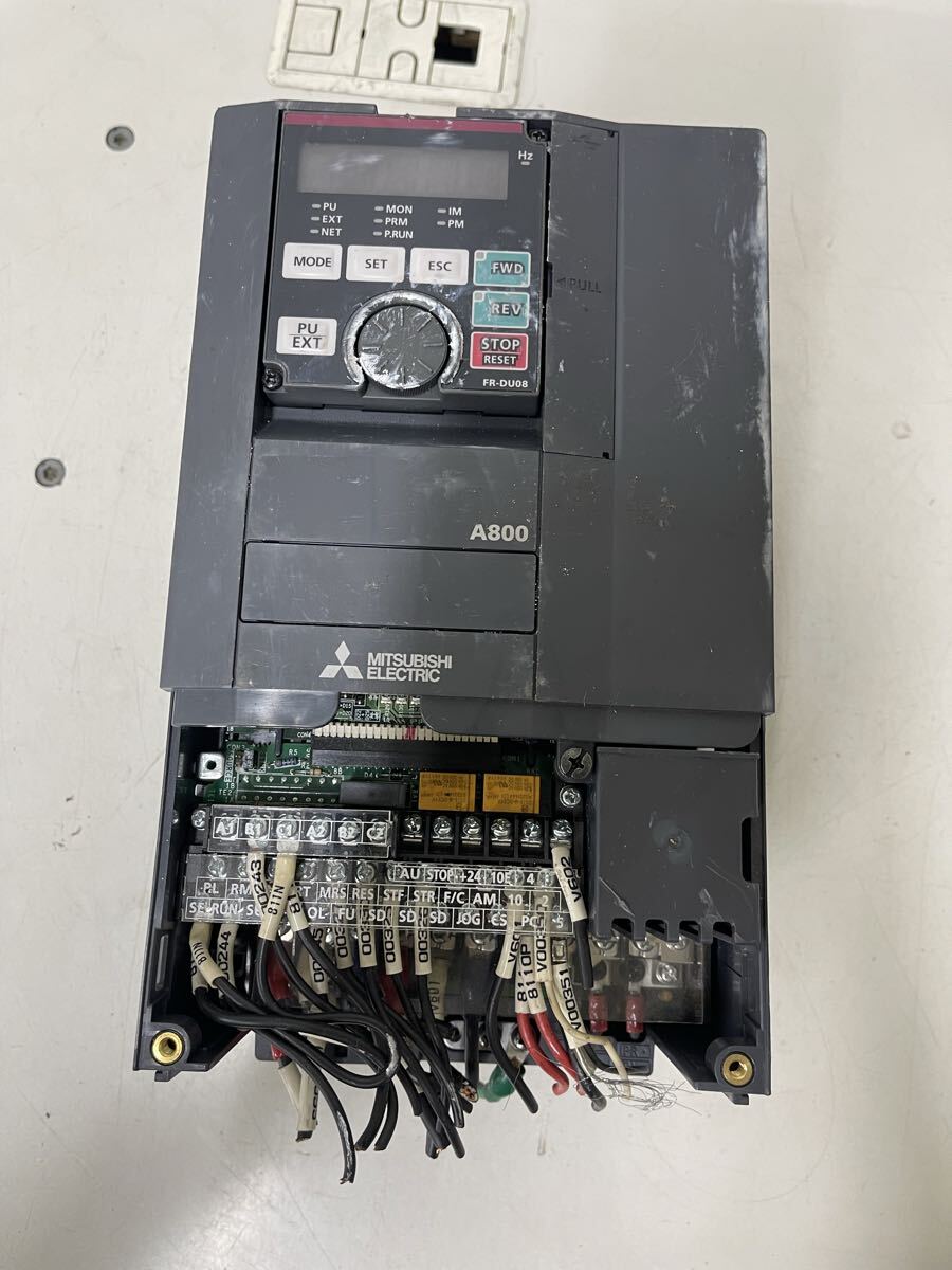 D30 MITSUBISHI 三菱電機 インバータ FR-A820-2.2K-1 INVERTER拍卖