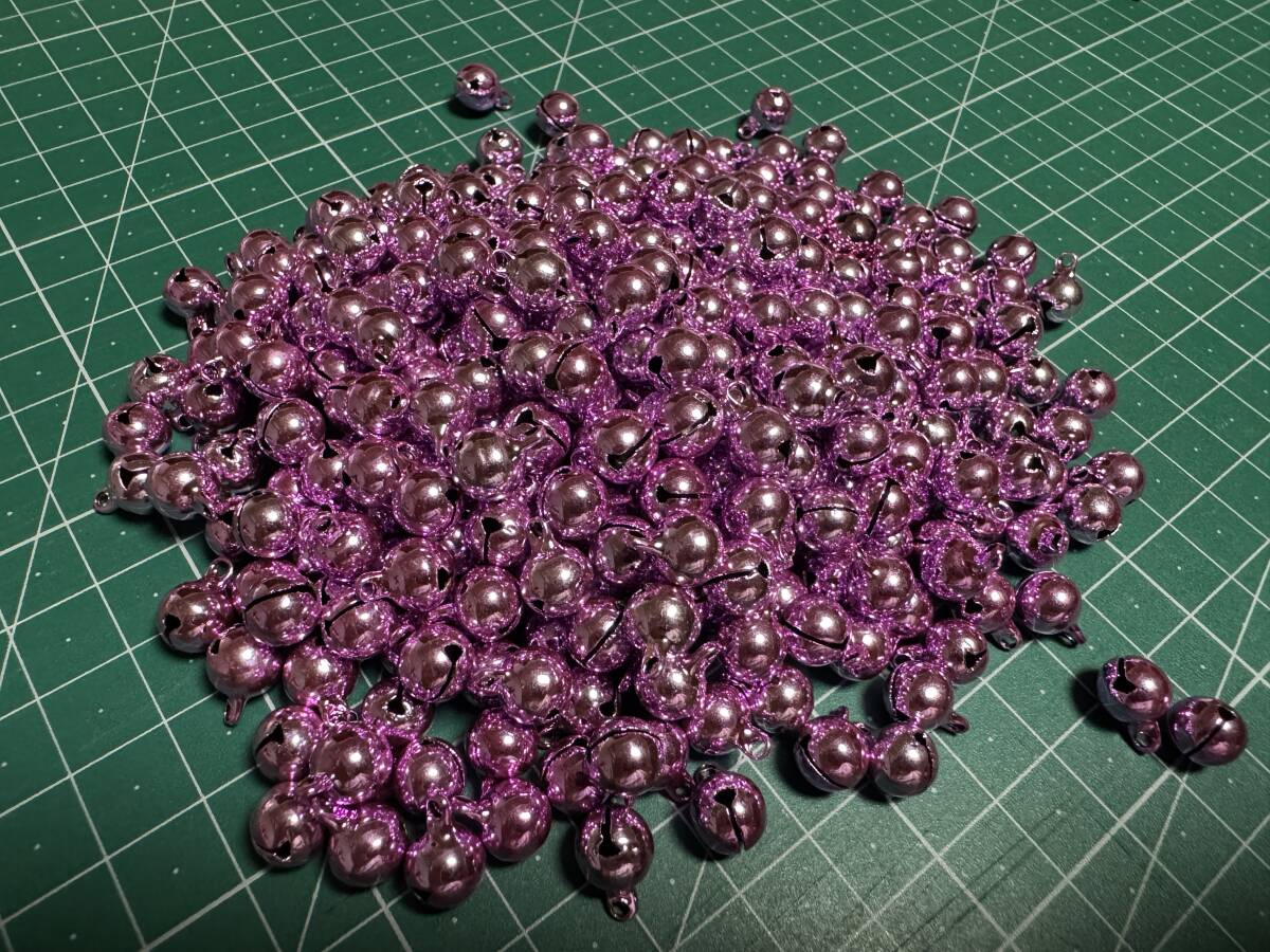 340個 宝来鈴 7mm 2.5分 カラー 鈴 ピンク 日本製 カラフル鈴 / 手芸材料 金属部品 大量 ちりめん細工 根付などに拍卖