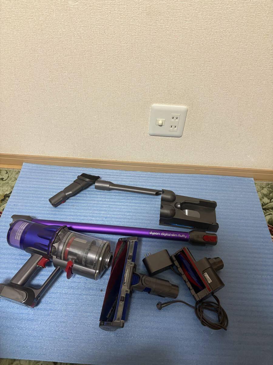 Dyson(ダイソン) スティック掃除機 コードレス 軽量でパワフル Digital Slim Fluffy 純正バッテリー(SV18 FF H)良好拍卖