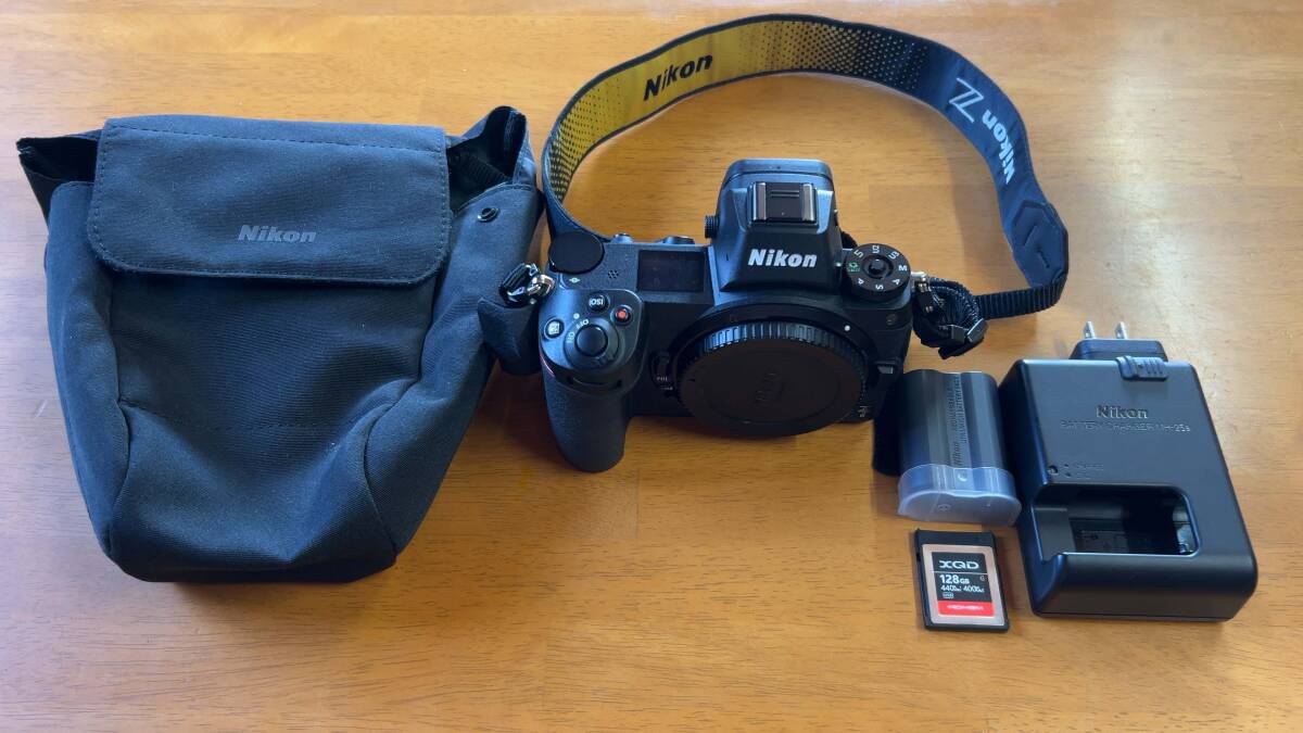 【美品】Nikon(ニコン) Z6 カメラ本体、バッテリー、充電器、メモリーXQD128GB、ソフトケース、ストラップ拍卖