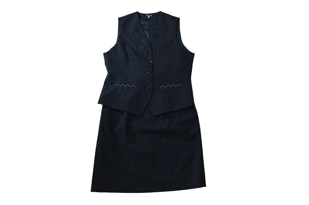 ☆事務服☆OL服☆ベストスーツ ブラック 15号 送料無料 オールシーズン用 高品質 ホームクリーニング可 拍卖