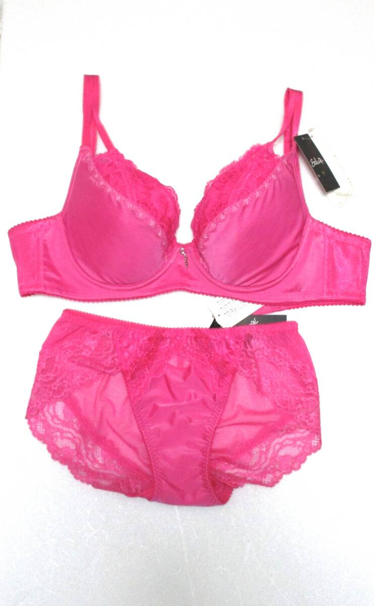 希少 ワコール サルート ブラ&ショーツ E70 M 77G 新品タグ付 678★拍卖