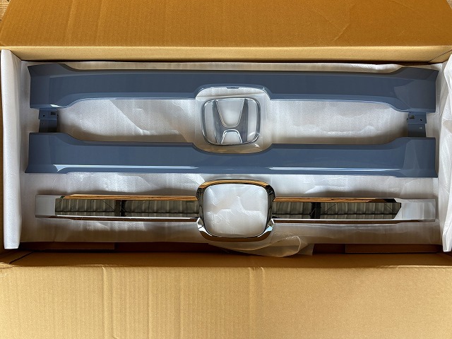 ホンダ N-VAN Nバン JJ1 純正フロントグリル 新車取り外し NH877P ソニックグレーパール拍卖