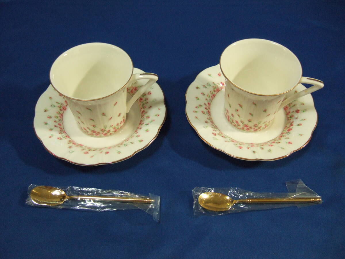 ☆未使用☆ ungaro ウンガロ  ティーカップ  2客セット 処分価格    拍卖