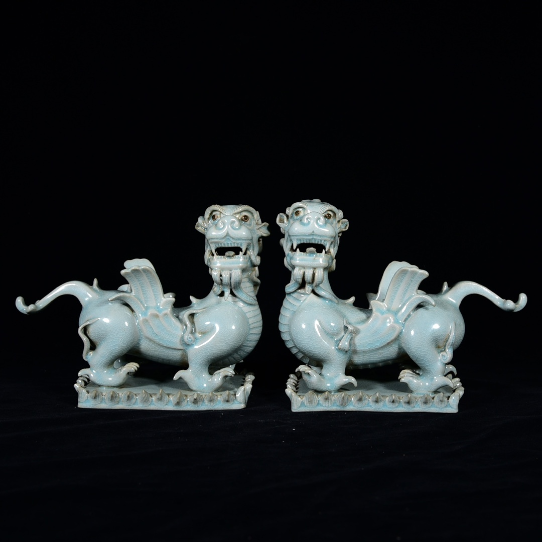 唐物 宋 汝窯 天青釉 貅貅 置物 陶芸 古陶磁器 中国磁器 極細工 中国古玩 骨董品 古美味 D69拍卖