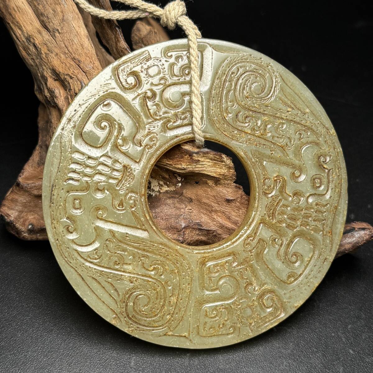 唐物 清 玉彫 和田玉 玉璧 彫刻龍鳳紋 龍鳳呈祥 玉質温潤 包漿一流 極細工 中国古玩 骨董品 古美味 D69拍卖