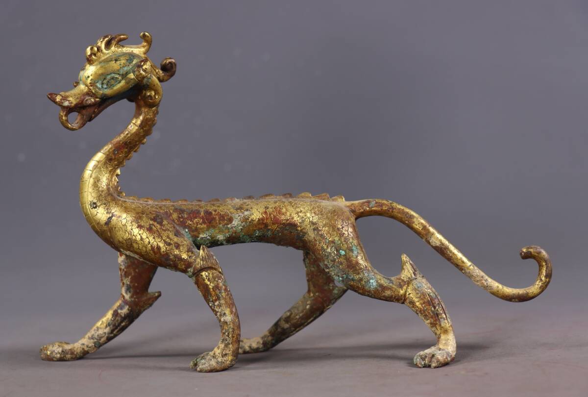 唐物 戰漢時期 銅塗金龍 銅製品 銅器 極細工 古美術品 時代物 中国古玩 骨董品 D69拍卖