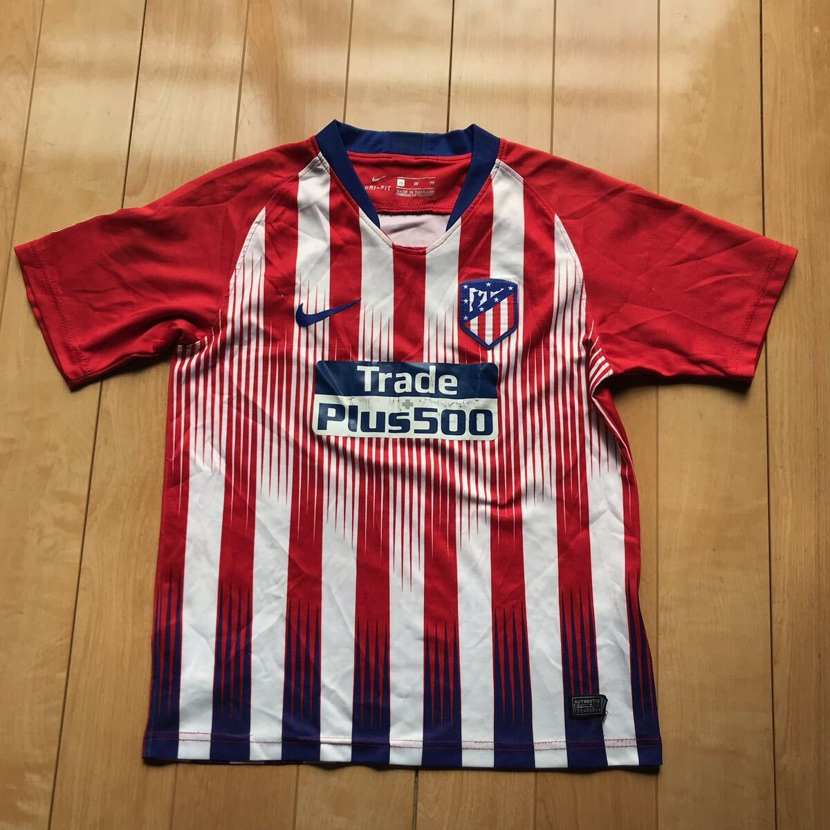 ナイキ アトレティコマドリード グリーズマン ユニフォーム 121-1-348 レッド ホワイト ブルー サッカー拍卖