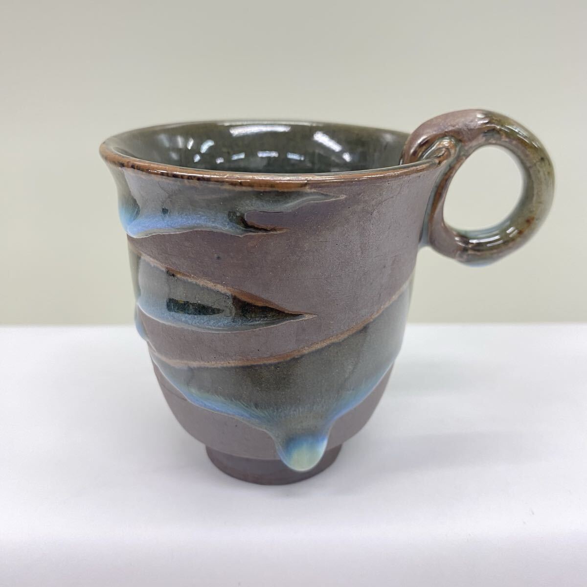 T138 霧島 山愁焼 戸髙千世子 マグカップ 湯呑 持手付 銘あり カップ コーヒーカップ 和食器拍卖