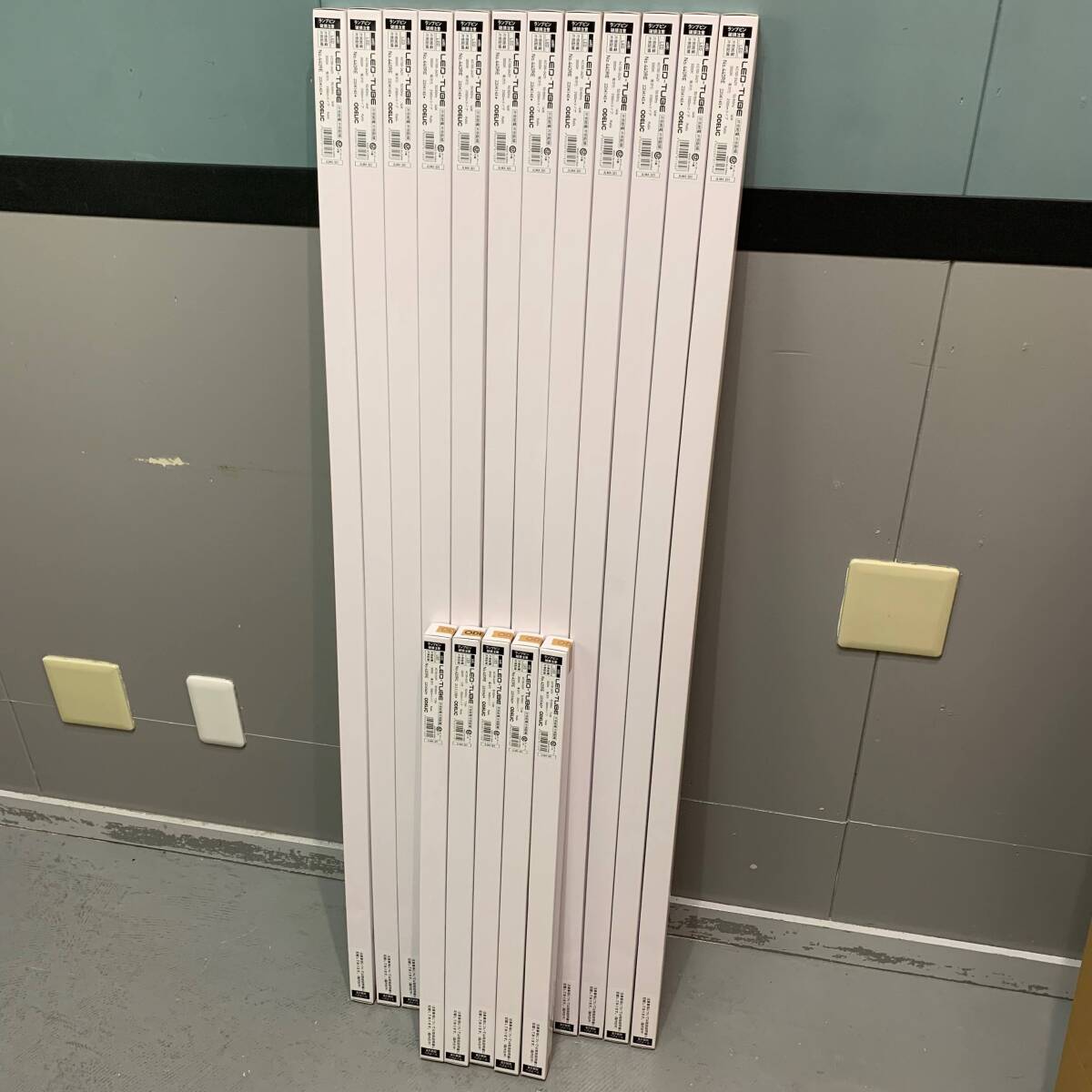 BY まとめ売り ODELIC LEDランプ LED TUBE ロングタイプ12本 ショートタイプ5本※内1個電球色ちがいます 計17本セット 40910Y07拍卖