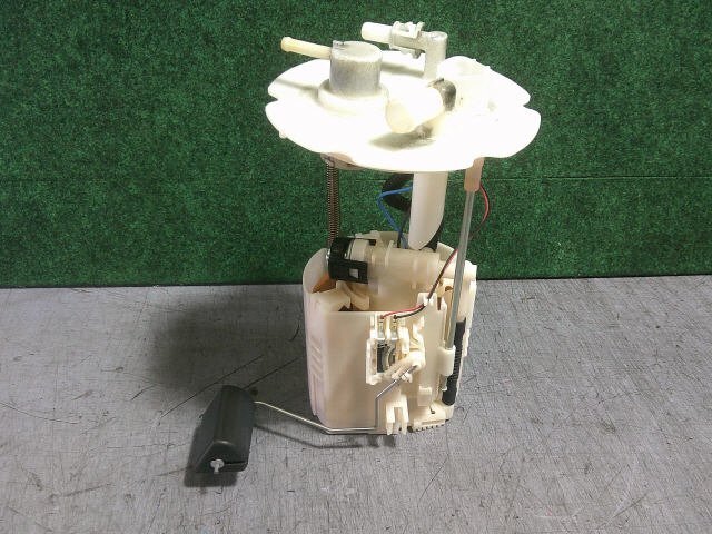 2kurudepa R2年 デイズ 5BA-B43W フューエル ポンプ 燃料 ポンプ BR06 9205拍卖