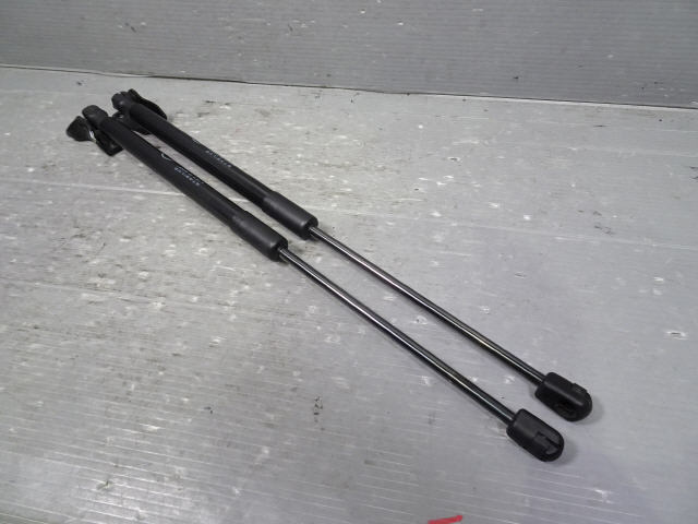 ライズ 5BA-A210A バックドアダンパー ドアアブソーバー 68950-B1160 令和1年 XS 1kurudepa拍卖