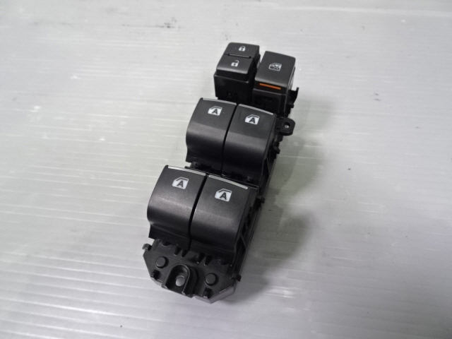 ヴェルファイア DBA-AGH30W パワーウインドウスイッチ 84040-48160 前期 Z Gエディション 平成29年 アルファード 1kurudepa拍卖