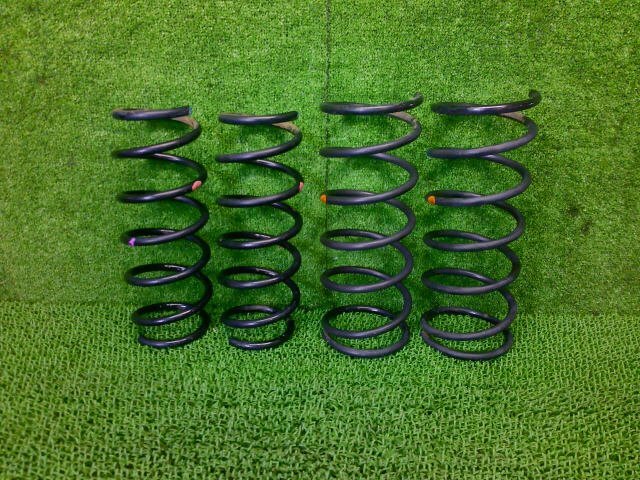 4kurudepa H18年 ミラ TA-L250S スプリング セット サス 48131-B2070,48231-B2180 純正サス 1台分拍卖