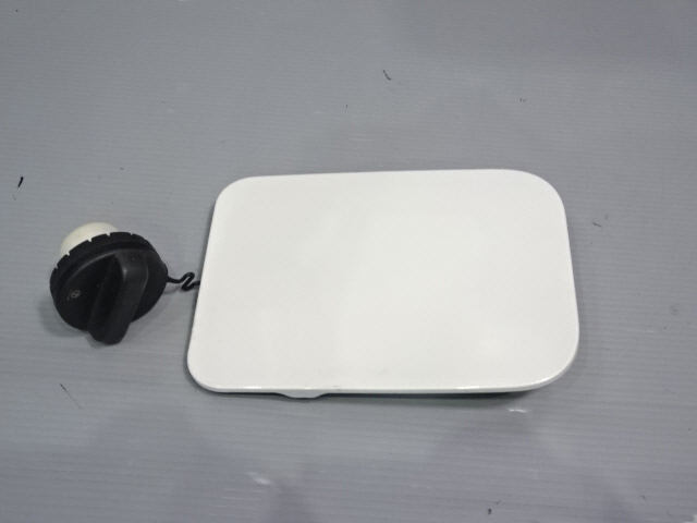 ヴェルファイア DBA-AGH30W フューエル リッド 蓋 77350-58030 白パール 070 平成29年 ゴールデンアイズ アルファード 1kurudepa拍卖