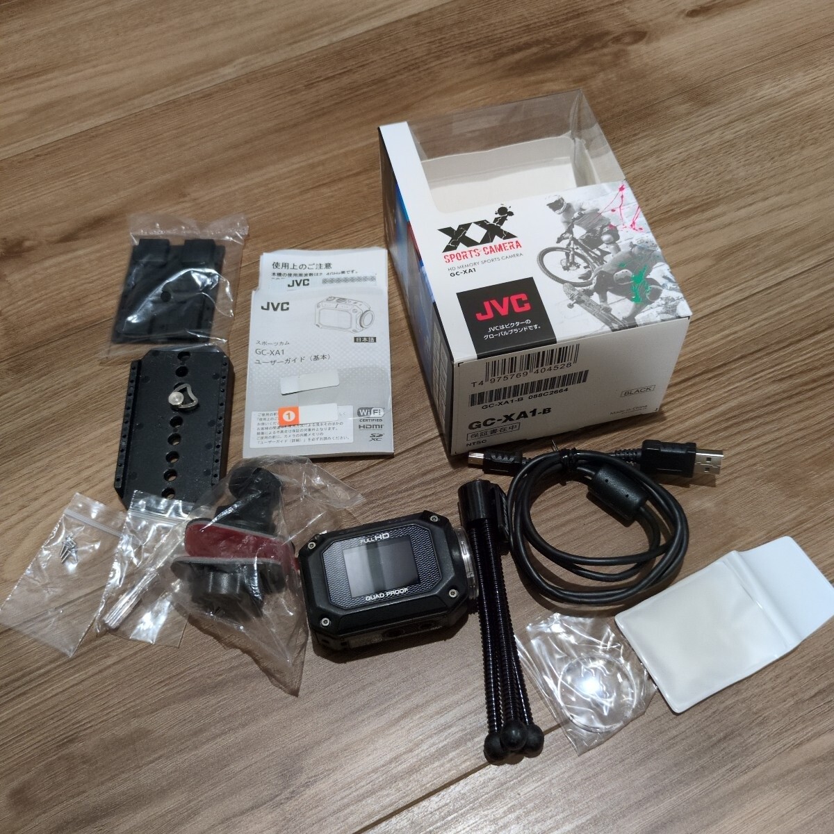 JVC ケンウッド GC-XA1 HD MEMORY SPORTS CAMERA アクションカメラ HDMI Wi-Fi 手ブレ補正 5Xデジタルズーム 5MEGA PIXEL SDXCなど拍卖