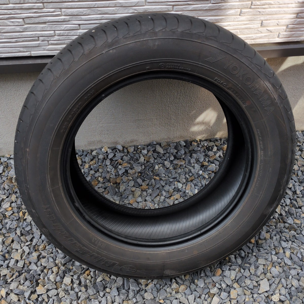 YOKOHAMA ヨコハマタイヤ BIuEarth E51 E51A 225/60-17 1本拍卖