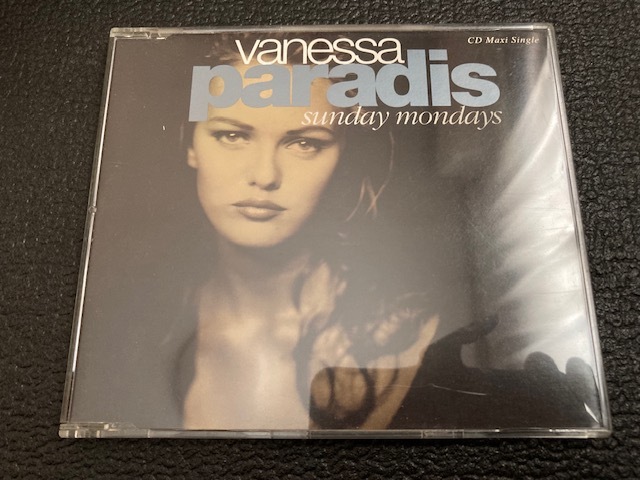 【貴重】ヴァネッサ・パラディ Vanessa Paradis - sunday mondays(1993 イギリス盤シングルCD)拍卖