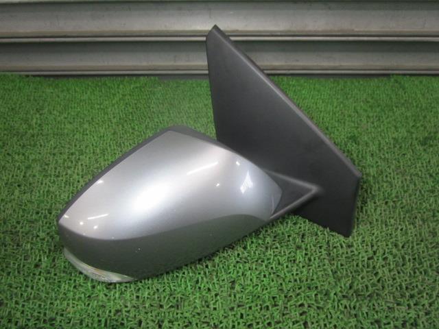 ルノー メガーヌ ABA-KZM4R 右サイドミラー 256 /50410拍卖