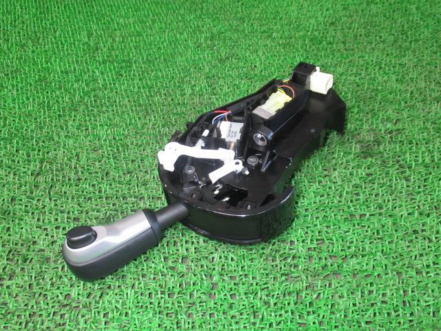 タント DBA-LA600S シフトレバー シフト シフトノブ 33550-B2660-C0 /50494拍卖