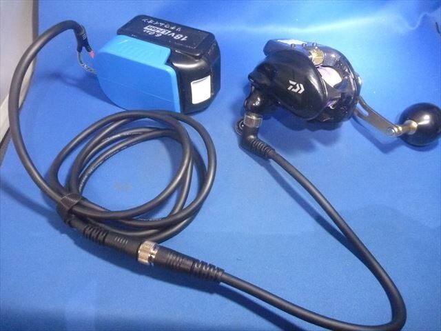 18v/makitaバッテリーアダプター+シーボーグ G200J用90度変換 ダイワ Daiwa 電動リール マキタ電池BL1860B・BL1850B等対応拍卖