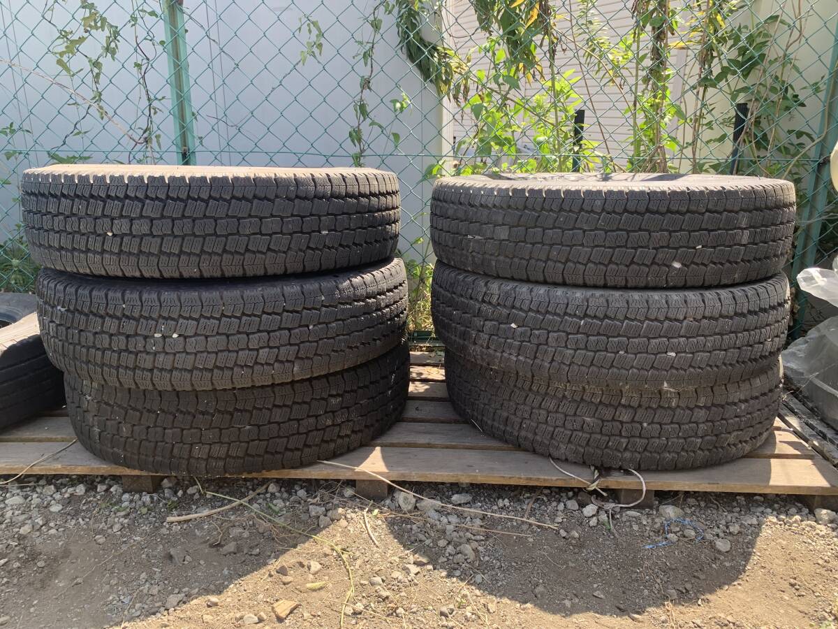 Toyoトラックスノータイヤ 205/85R16拍卖