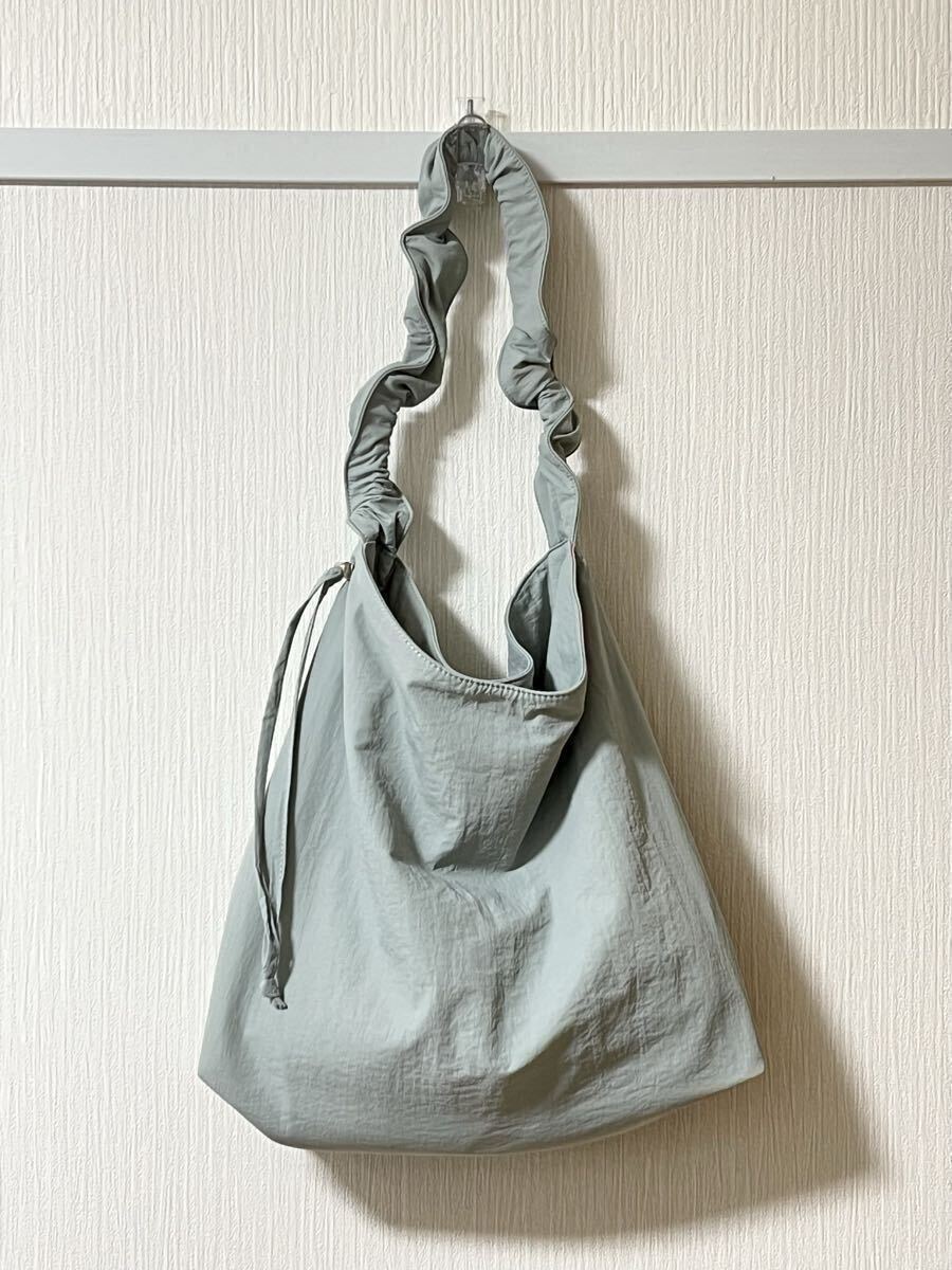 ★ 2度のみ使用 状態 きれい BEAMS HEART シャーリング トート ショルダー バッグ A4サイズ 収納可 軽い 肩紐を伸ばせばフラットにも使用可拍卖