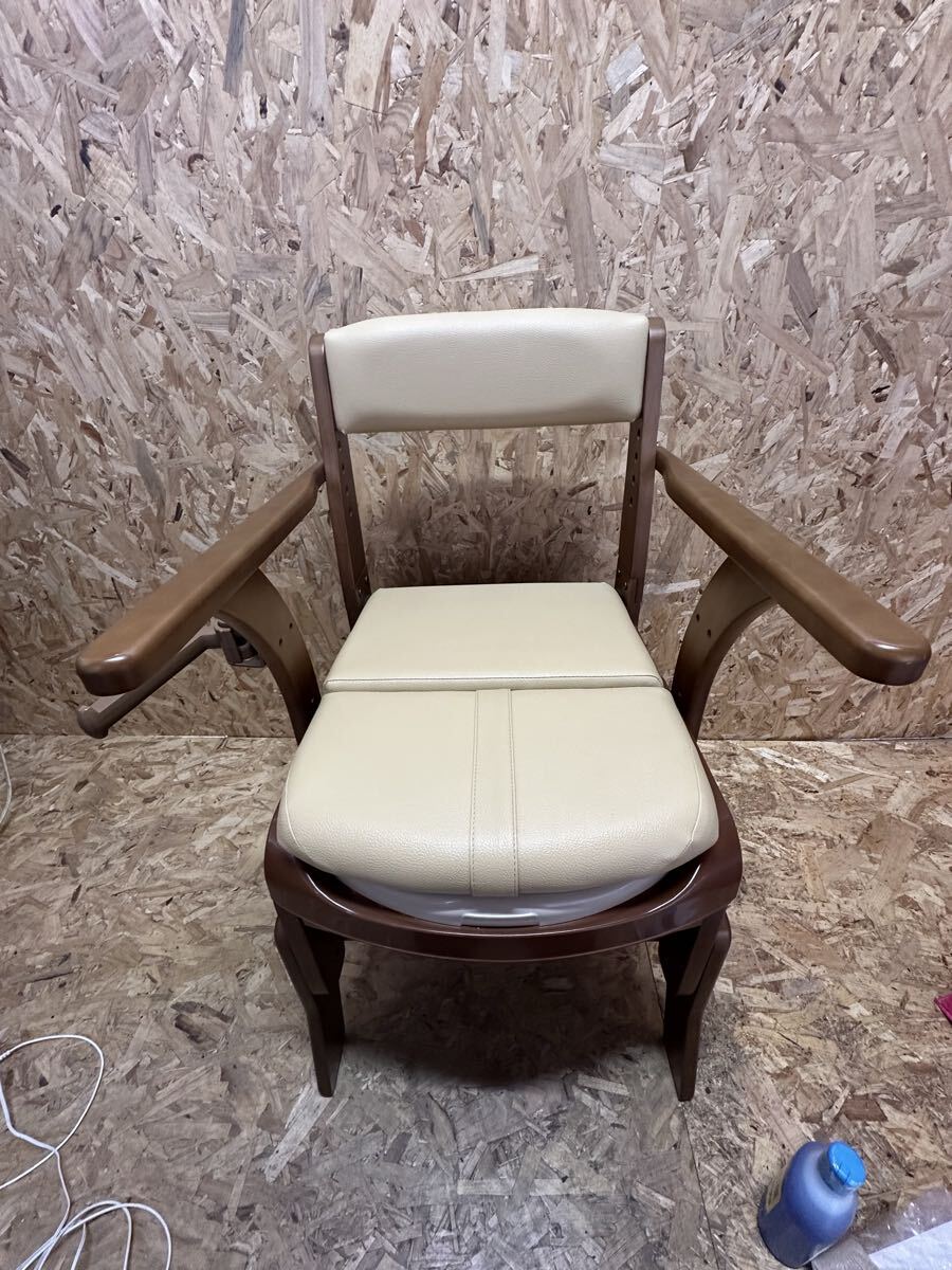 アロン化成 安寿 家具調トイレセレクトR コンパクト 標準便座 未使用品 ポータブルトイレ 介助 介護拍卖