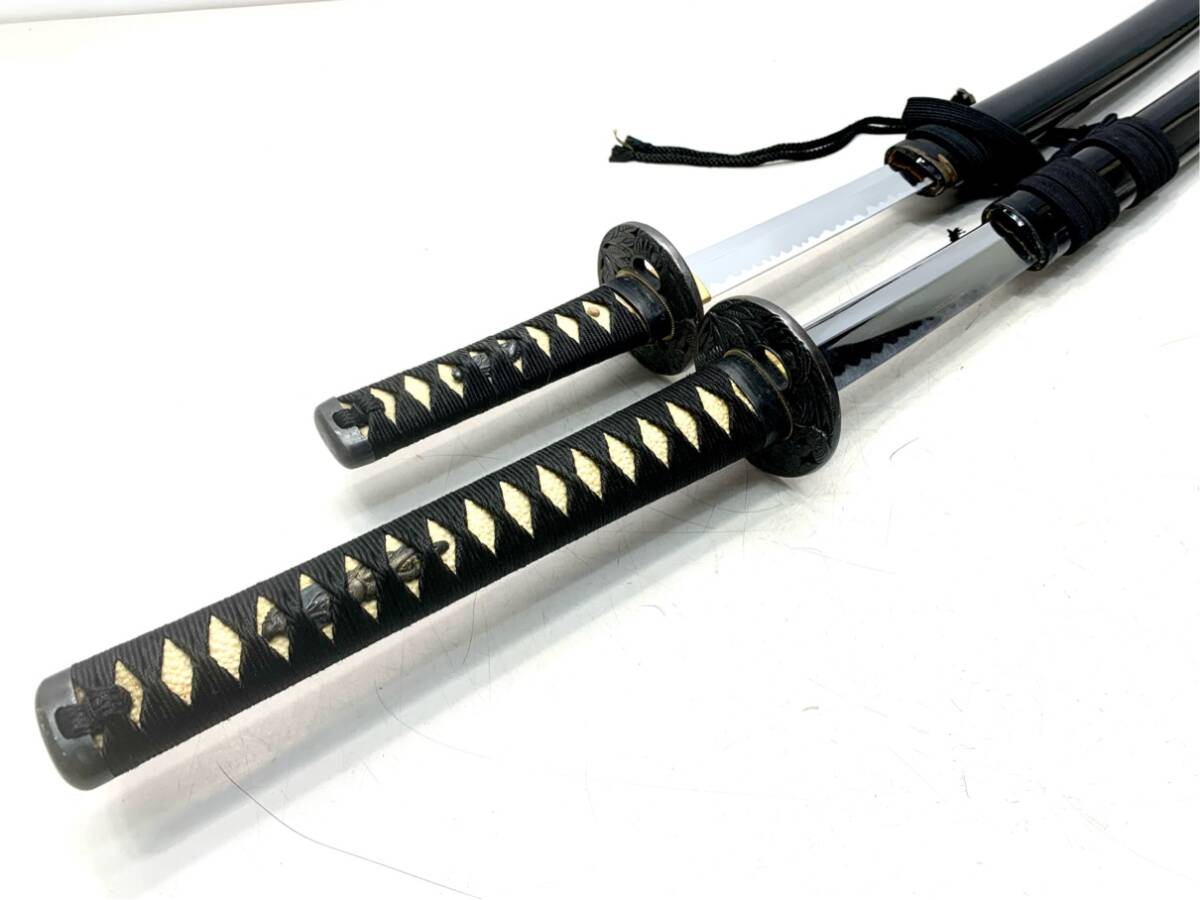 貴重 模擬刀 日本刀 太刀 脇差 2本セット 小道具 飾り 演劇 ヴィンテージ品 アンティーク A9490A14拍卖