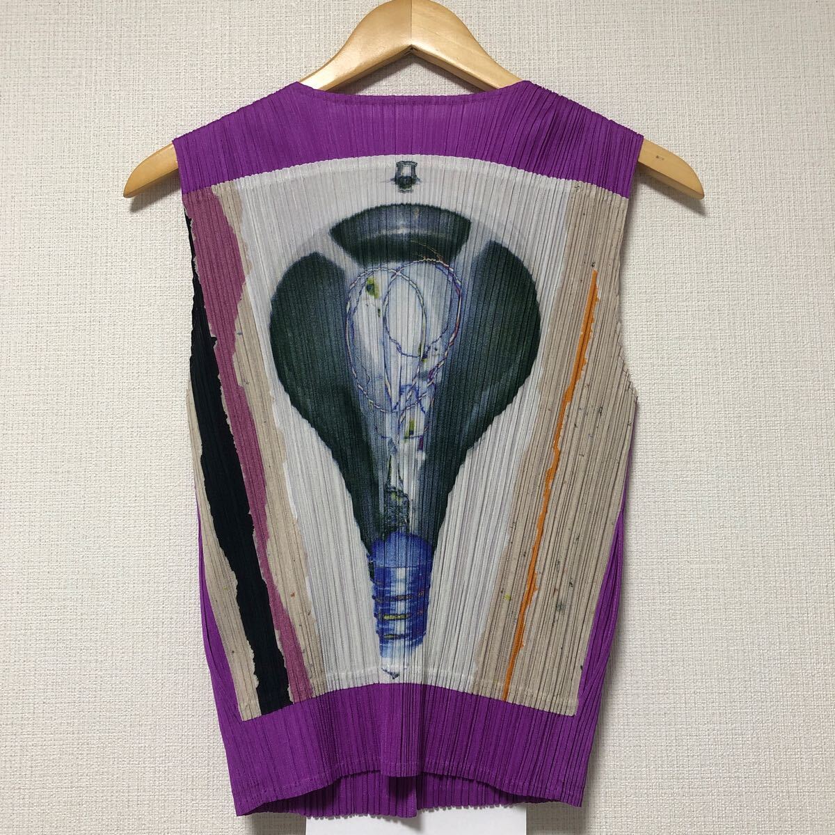 (k) PLEATS PLEASE プリーツプリーズ 電球 転車プリント ノースリーブ シャツ ブラウス 紫 パープル ベスト レディース サイズ3 拍卖
