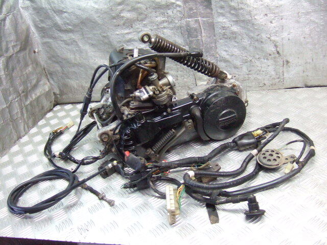 い0909 リード80SS HF04 HF01E 実働!好調エンジン.キャブレター.CDI付ハーネスSET ☆ 当時物 リード50拍卖