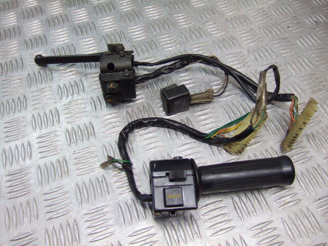 さ0909 リード80SS HF04 HF01E 純正 ハンドルスイッチ 左右☆ 当時物 リード50拍卖