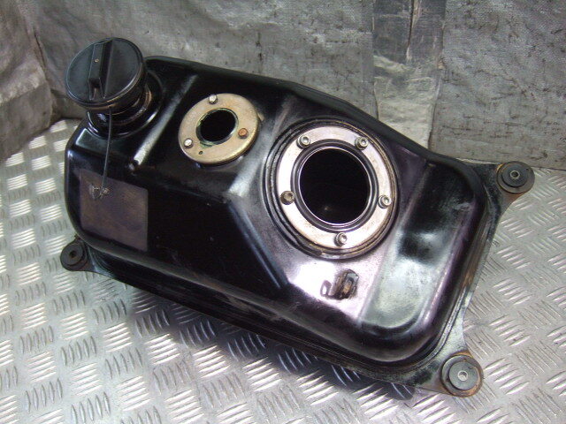 す0926 スカイウェイブ250S  CJ44A 純正 ガソリンタンク 燃料タンク拍卖
