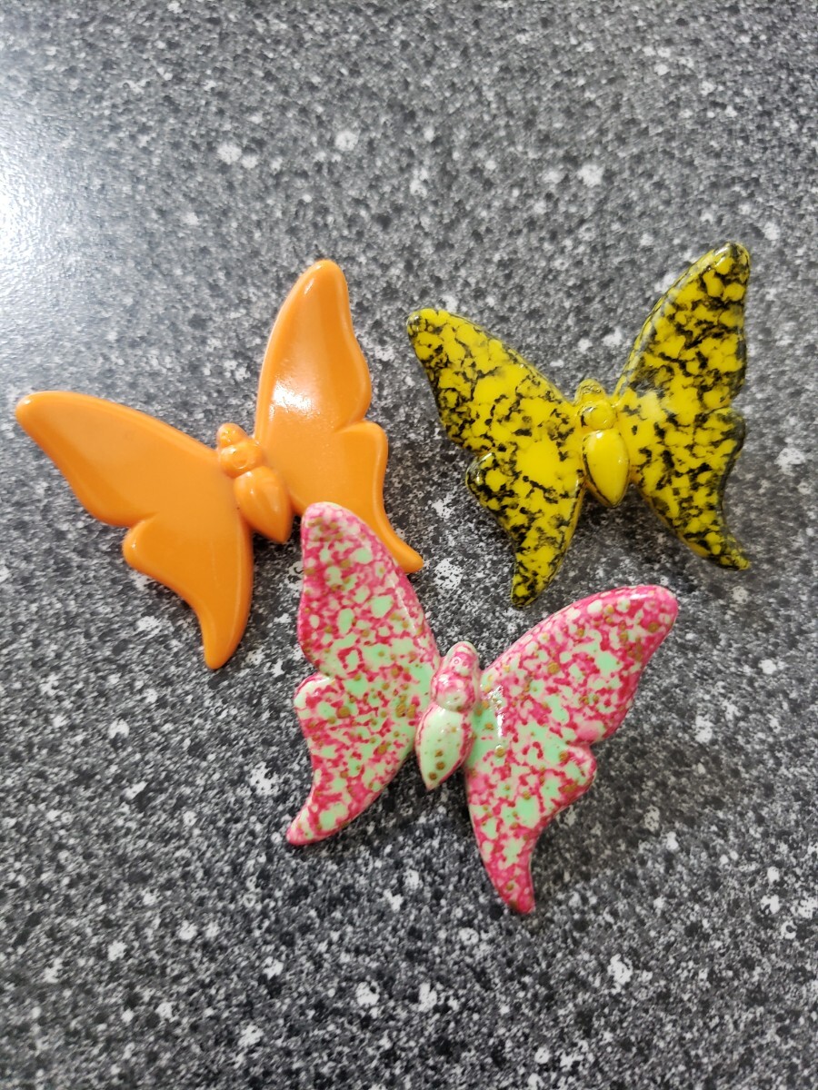 蝶々 昆虫 バッチ バタフライ プラスチック ニードルス拍卖