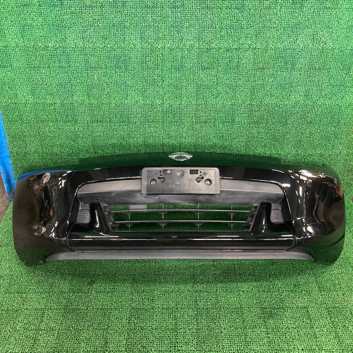 ♪♪値下げ再出品!! フェアレディZ Version-ST Z34 フロントバンパー カラー G41 ブラック系(W5865)♪♪拍卖