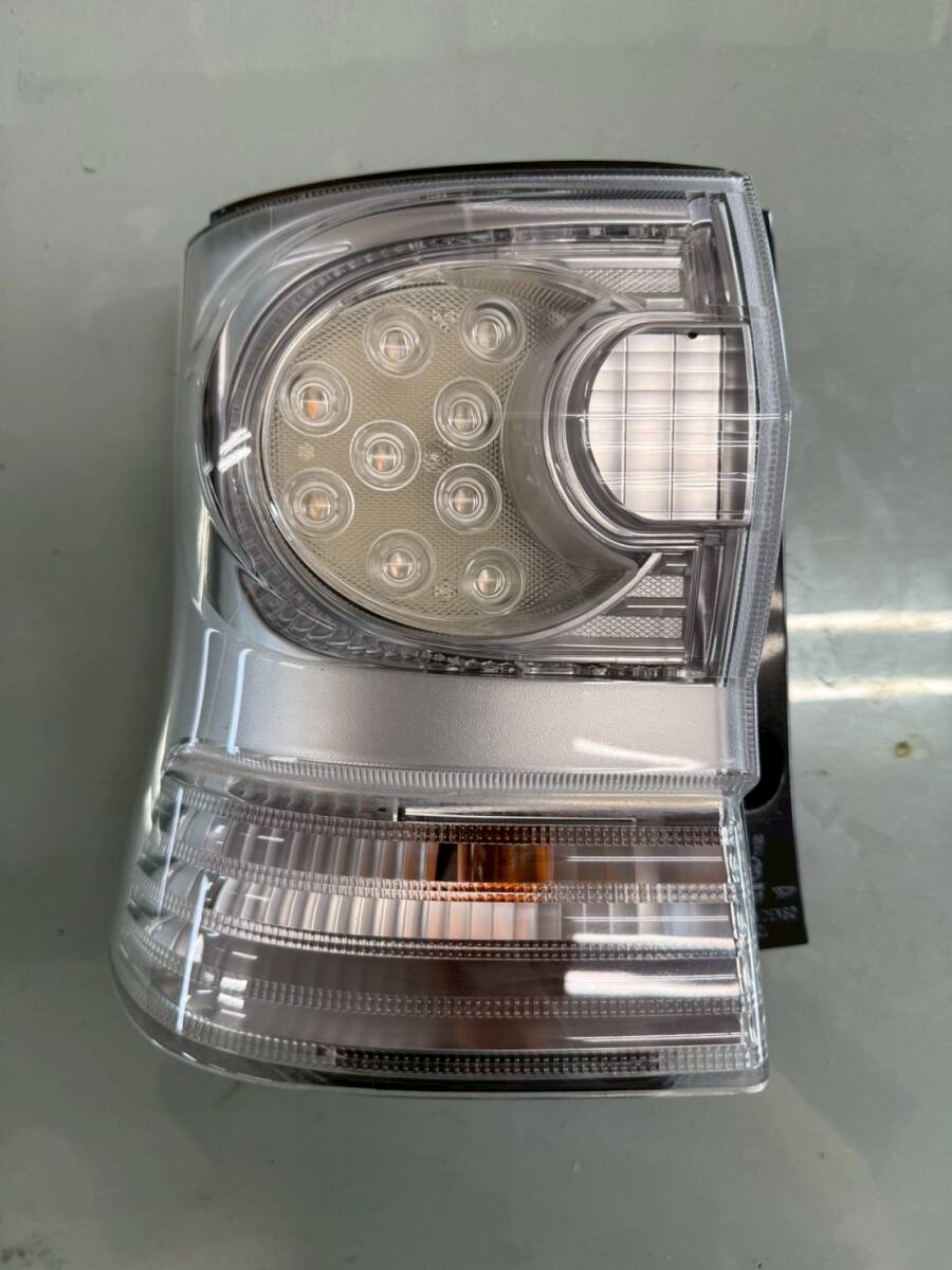 L375S ダイハツ タント 左テールランプ LED TOKAI DENSO 20512 点灯OK 0709拍卖