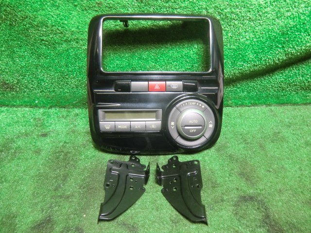 2011/5 タント DBA-L375S オーディオパネル ステー エアコンスイッチ付き拍卖
