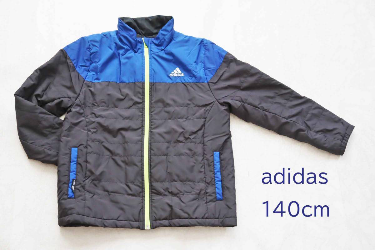 w990 ダウンジャケット 中綿ジャケット アディダス adidas 140㎝ 男の子 黒×青 中古品 USED 美品 ジッパー拍卖
