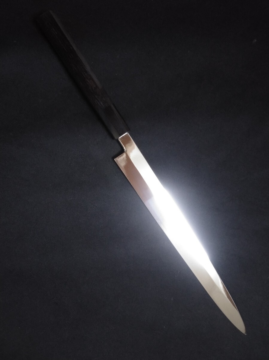 城山刃物製作所(堺業務用刃物メーカー直売)九寸フグ引き 超鋼スーパー本焼き(セミステン)(錆びにくい)表鏡面 黒檀八角水牛柄(口輪選択可)拍卖