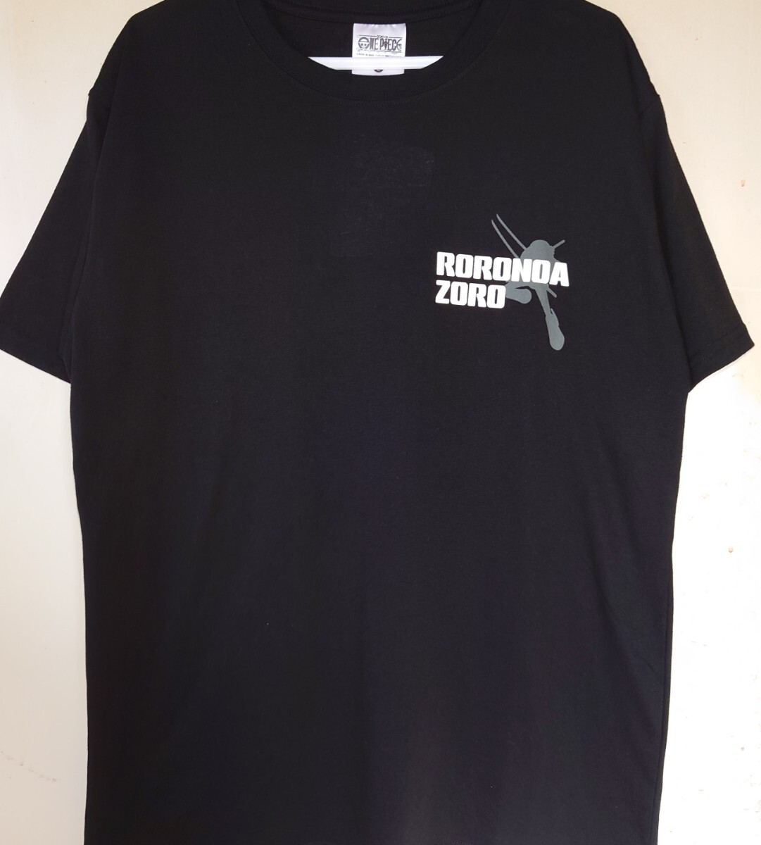 即決 ワンピース ロロノア・ゾロ メンズTシャツ【L】新品タグ付き ONE PIECE拍卖