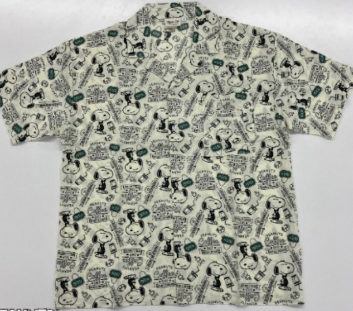 即決 スヌーピー メンズアロハシャツ【4L】新品タグ付き SNOOPY Peanuts 開襟シャツ Tシャツ拍卖