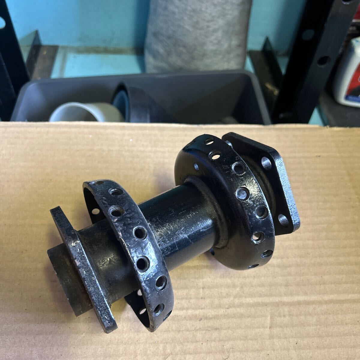 ハーレー エボ純正 鉄製 リヤホイールハブ拍卖