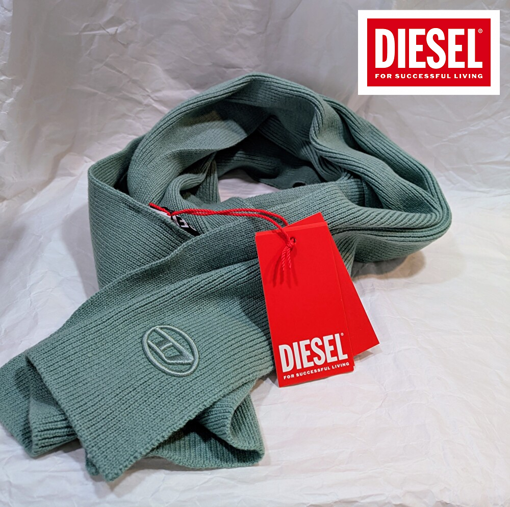 最終大処分特価!定価15,400円 新品 DIESEL (ディーゼル) DIESEL Dロゴデザインニットマフラー 男女兼用 メンズ レディース拍卖