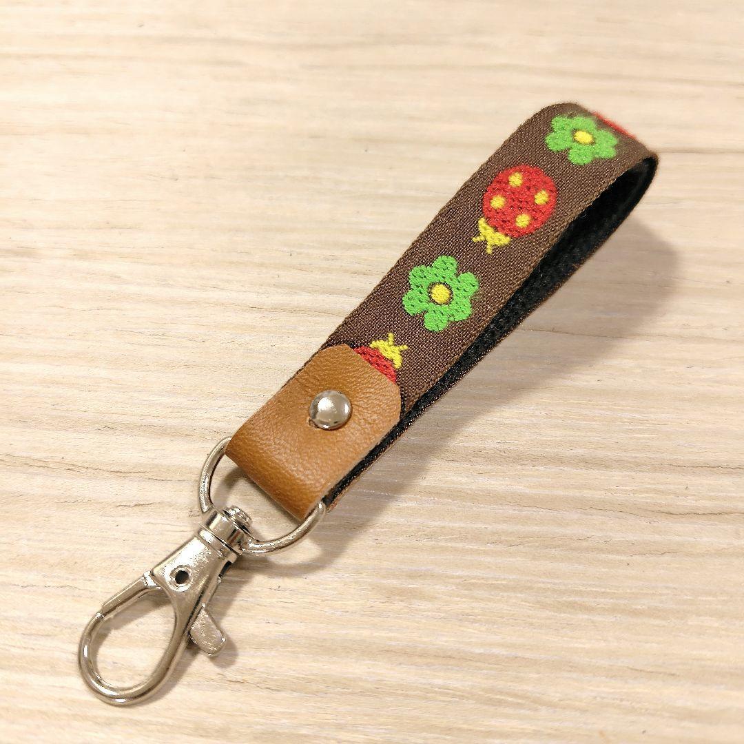 キーホルダー てんとう虫 チロリアン ダークブラウン チャーム 革 ハンドメイド レザー拍卖